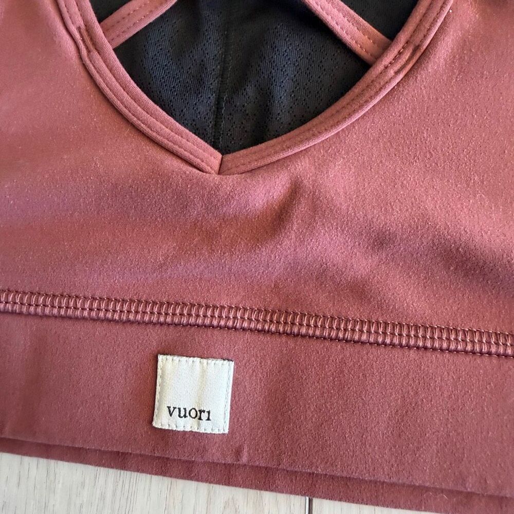 Vuori women’s sports bra size s - Picture 5 of 6